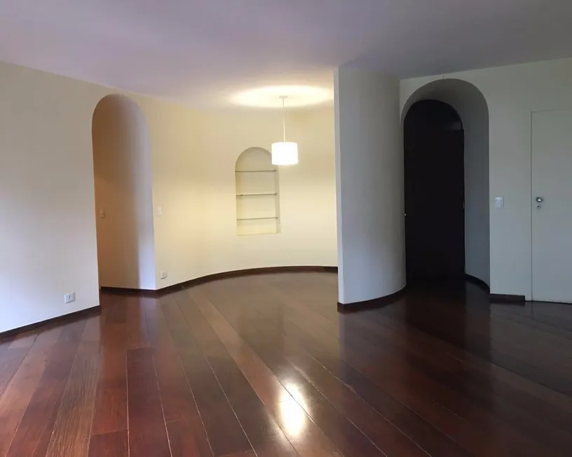 Foto 1 de Apartamento com 3 Quartos para alugar, 150m² em Consolação, São Paulo
