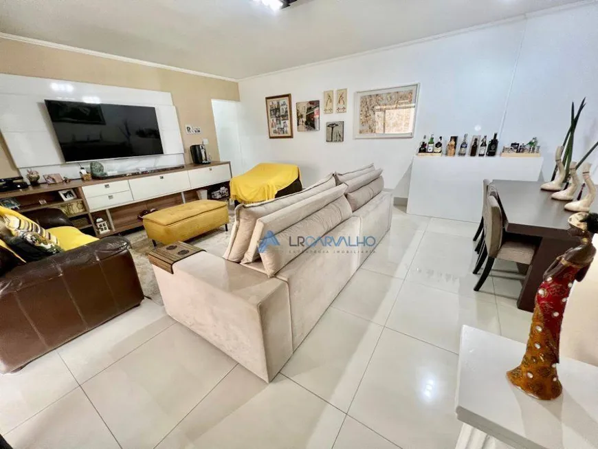 Foto 1 de Apartamento com 3 Quartos à venda, 155m² em Ponta da Praia, Santos