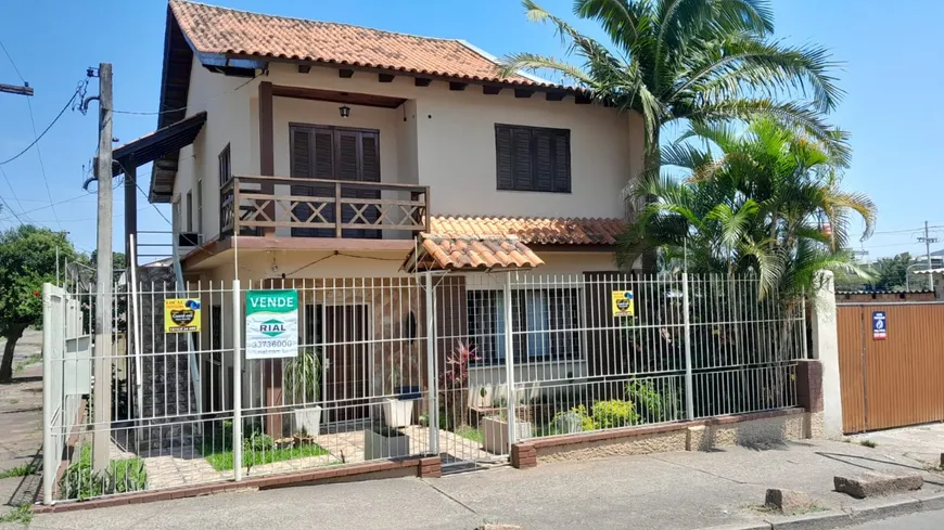 Foto 1 de Casa com 4 Quartos à venda, 240m² em São Sebastião, Porto Alegre