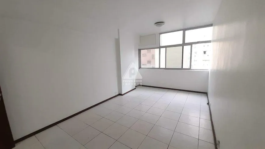 Foto 1 de Sala Comercial com 1 Quarto à venda, 29m² em Copacabana, Rio de Janeiro