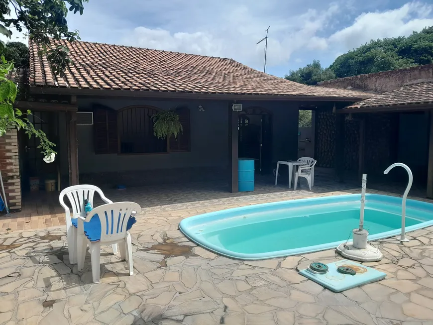 Foto 1 de Casa com 4 Quartos à venda, 170m² em Itaipu, Niterói