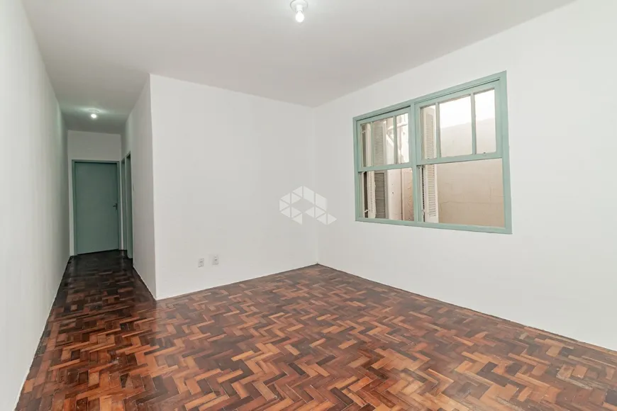 Foto 1 de Apartamento com 2 Quartos à venda, 74m² em Passo da Areia, Porto Alegre