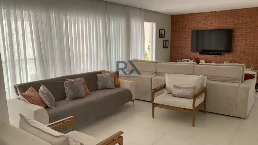 Foto 1 de Apartamento com 4 Quartos à venda, 241m² em Água Branca, São Paulo