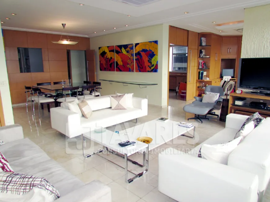 Foto 1 de Apartamento com 3 Quartos à venda, 155m² em Lagoa, Rio de Janeiro
