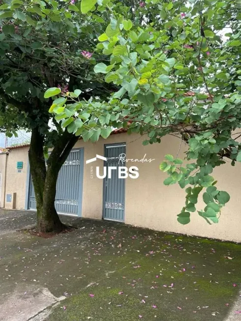 Foto 1 de Casa com 4 Quartos à venda, 259m² em Jardim América, Goiânia