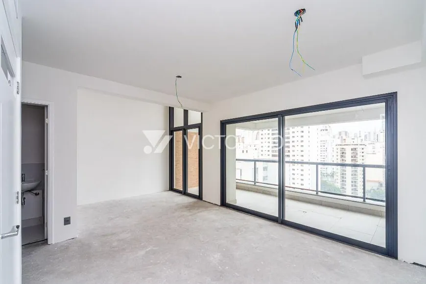 Foto 1 de Apartamento com 2 Quartos à venda, 127m² em Jardins, São Paulo