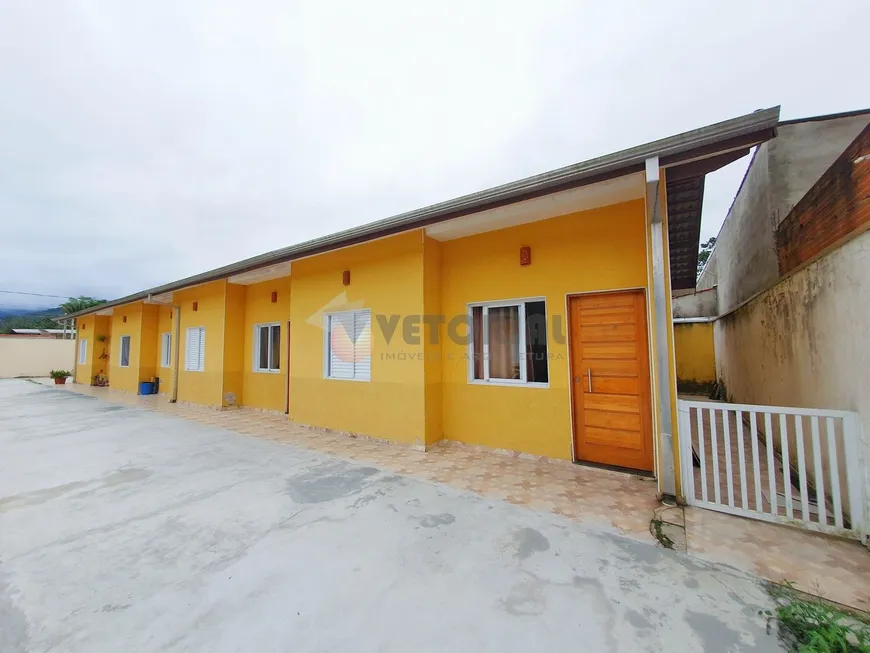 Foto 1 de Casa com 2 Quartos à venda, 60m² em Jardim Das Gaivotas, Caraguatatuba