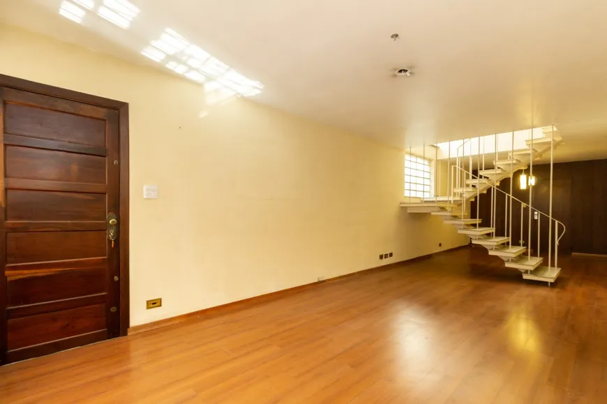 Foto 1 de Casa com 3 Quartos à venda, 153m² em Sumaré, São Paulo