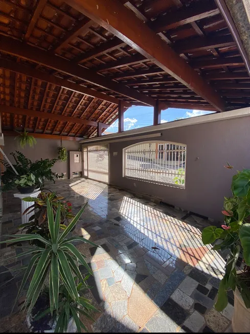 Foto 1 de Casa com 3 Quartos à venda, 133m² em Vila Rosana, Limeira