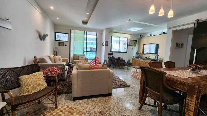 Foto 1 de Apartamento com 3 Quartos à venda, 160m² em Charitas, Niterói