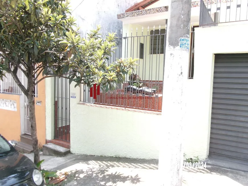 Foto 1 de Casa com 3 Quartos para alugar, 200m² em Vila Brasilina, São Paulo