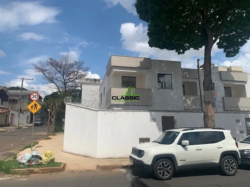 Foto 1 de Casa com 3 Quartos à venda, 67m² em Santa Mônica, Belo Horizonte