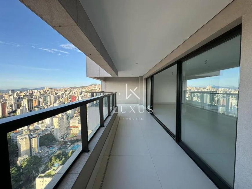 Foto 1 de Apartamento com 4 Quartos à venda, 173m² em Santo Antônio, Belo Horizonte