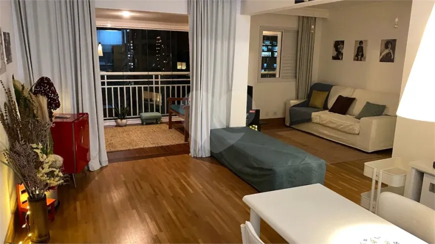 Foto 1 de Apartamento com 2 Quartos para venda ou aluguel, 75m² em Bela Vista, São Paulo