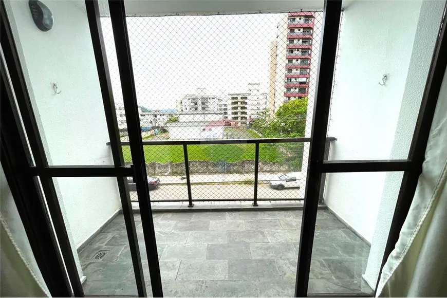 Foto 1 de Apartamento com 2 Quartos à venda, 69m² em Jardim Astúrias, Guarujá