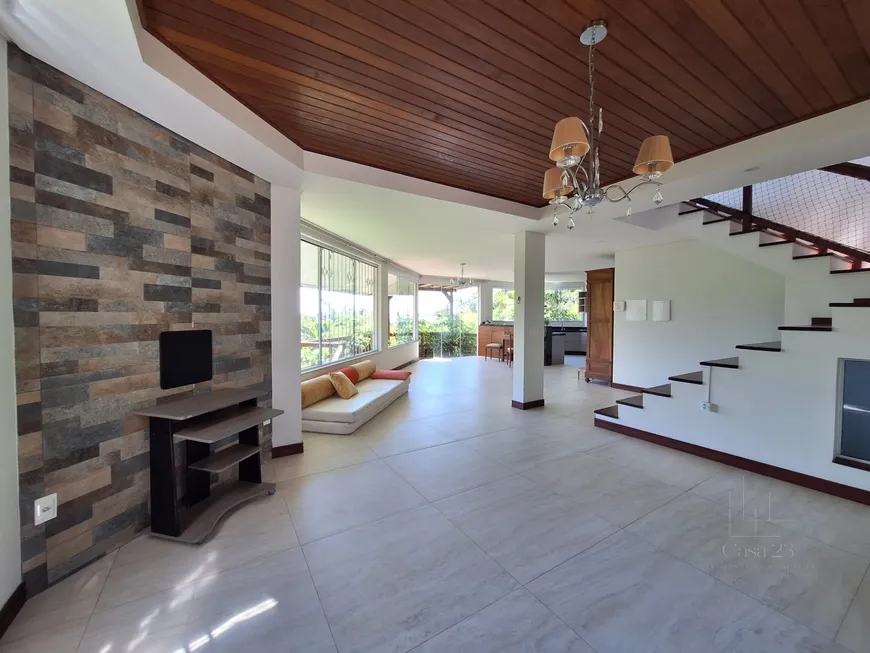 Foto 1 de Casa com 3 Quartos para alugar, 260m² em Lagoa da Conceição, Florianópolis