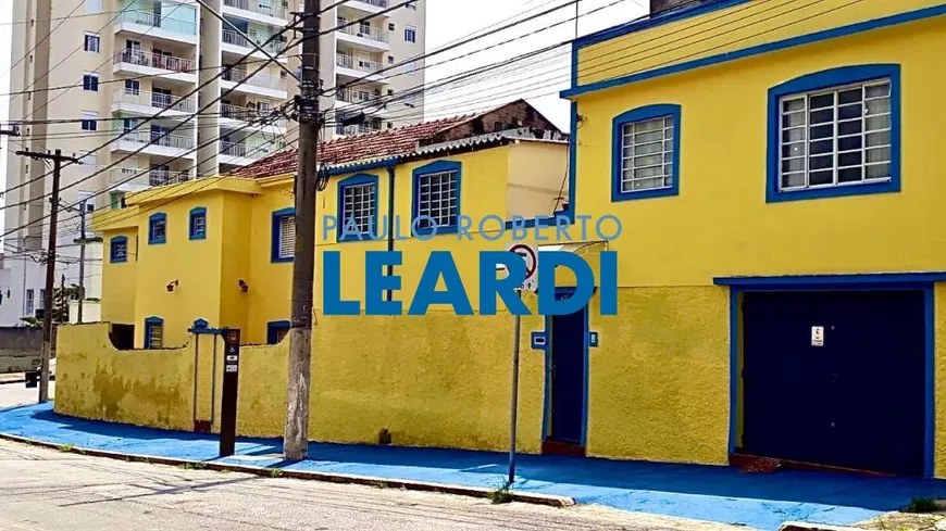 Foto 1 de Casa com 3 Quartos para venda ou aluguel, 330m² em Cambuci, São Paulo