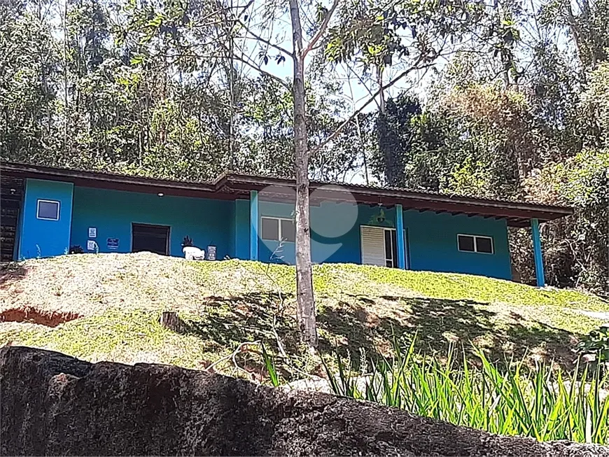 Foto 1 de Casa de Condomínio com 4 Quartos à venda, 253m² em Serra da Cantareira, Mairiporã