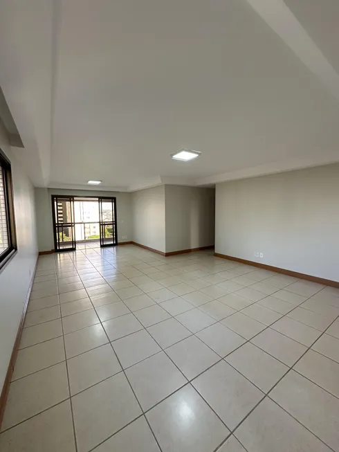 Foto 1 de Apartamento com 5 Quartos à venda, 190m² em Fundinho, Uberlândia