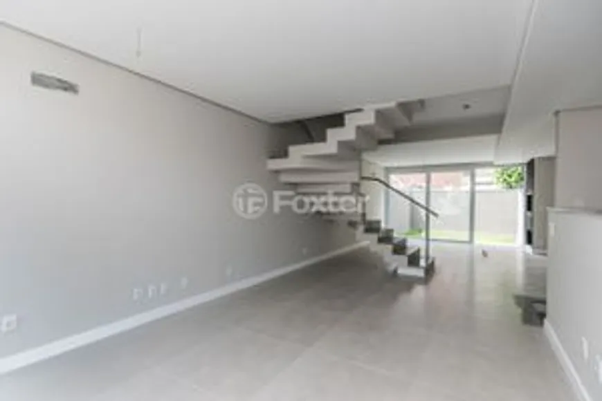 Foto 1 de Casa com 3 Quartos à venda, 203m² em Higienópolis, Porto Alegre