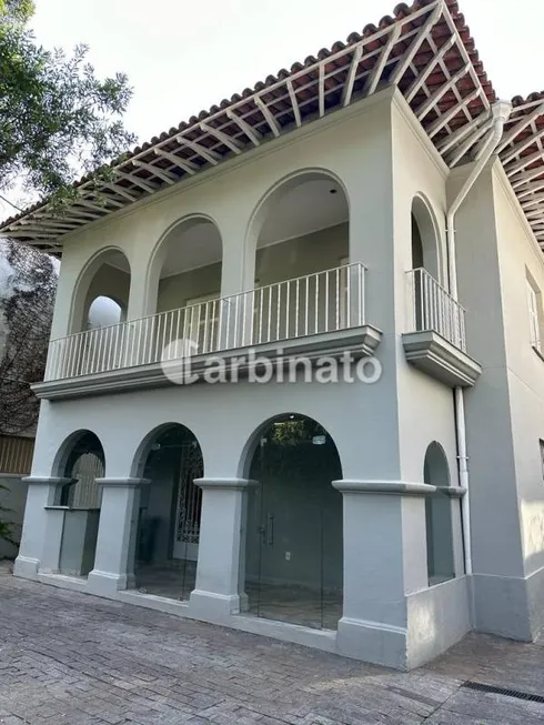 Foto 1 de Casa com 4 Quartos para venda ou aluguel, 400m² em Jardim Paulista, São Paulo