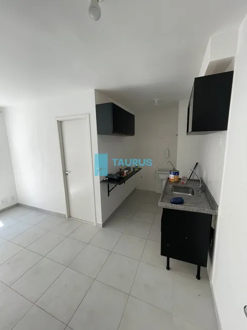 Foto 1 de Apartamento com 2 Quartos para alugar, 34m² em Jardim Taquaral, São Paulo