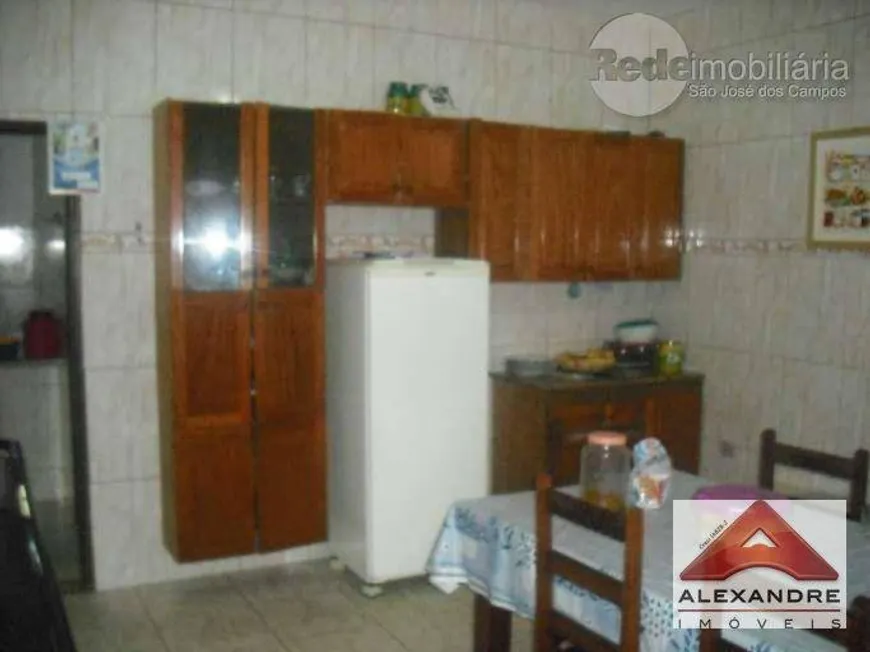 Foto 1 de Casa com 4 Quartos à venda, 240m² em Vista Linda, São José dos Campos