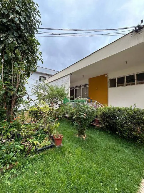 Foto 1 de Casa com 6 Quartos à venda, 321m² em Gutierrez, Belo Horizonte