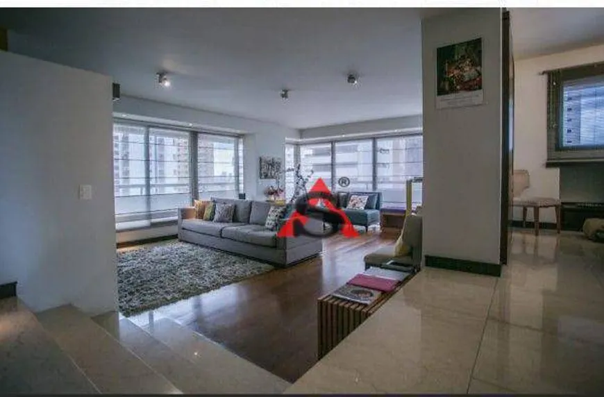 Foto 1 de Apartamento com 3 Quartos à venda, 290m² em Aclimação, São Paulo