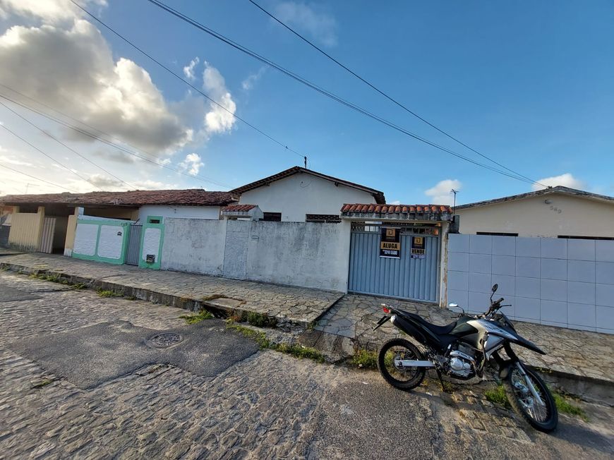 Casa na Rua São Benedito, 361,