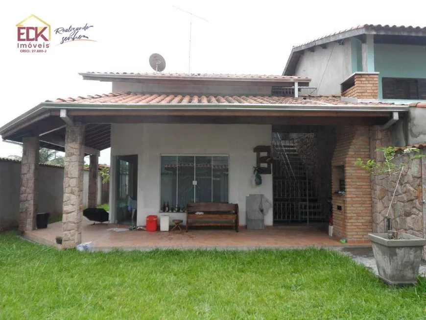 Foto 1 de Casa com 4 Quartos à venda, 150m² em Barranco Alto, Caraguatatuba