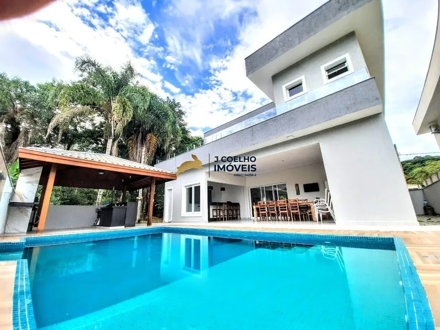 Foto 1 de Casa com 5 Quartos à venda, 215m² em Lagoinha, Ubatuba