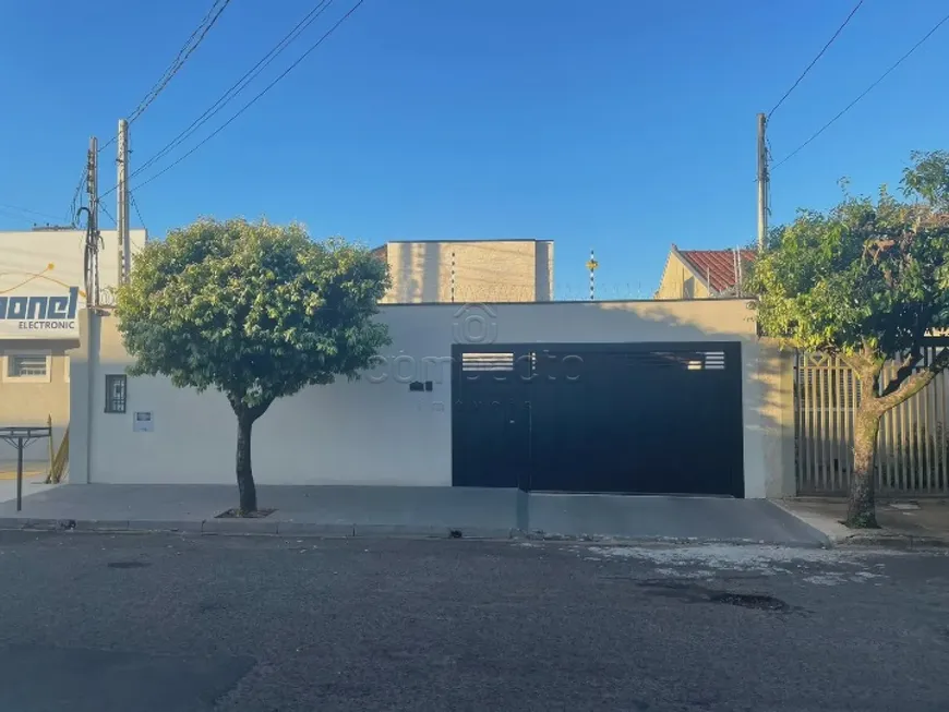 Foto 1 de Casa com 2 Quartos à venda, 73m² em Eldorado, São José do Rio Preto