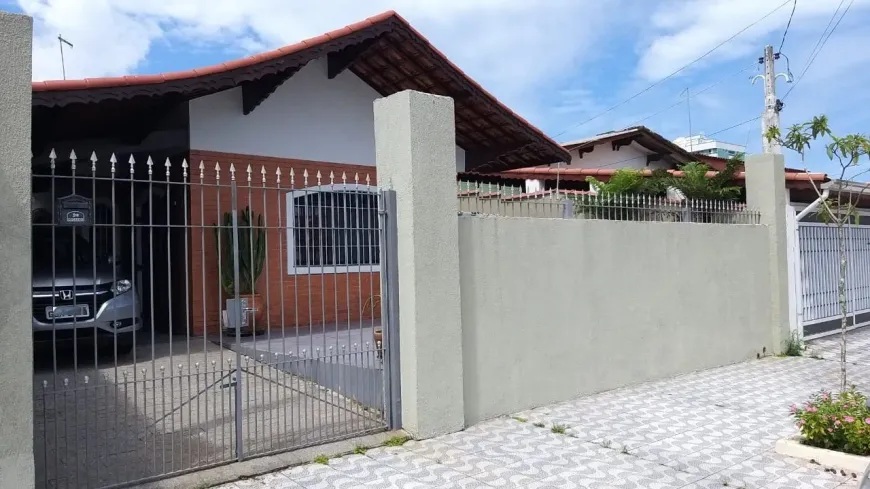 Foto 1 de Casa com 2 Quartos à venda, 125m² em Jardim Real, Praia Grande