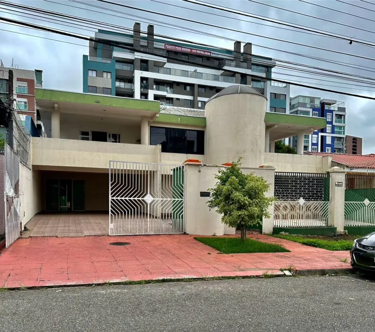 Foto 1 de Casa com 5 Quartos à venda, 850m² em Bacacheri, Curitiba