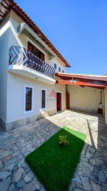 Foto 1 de Casa com 3 Quartos à venda, 278m² em Jardim Santa Maria, Jacareí