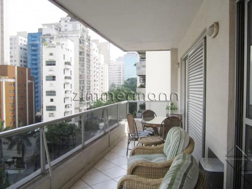 Foto 1 de Apartamento com 4 Quartos à venda, 320m² em Jardim Paulista, São Paulo