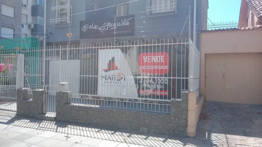 Foto 1 de Casa com 7 Quartos à venda, 200m² em Menino Deus, Porto Alegre