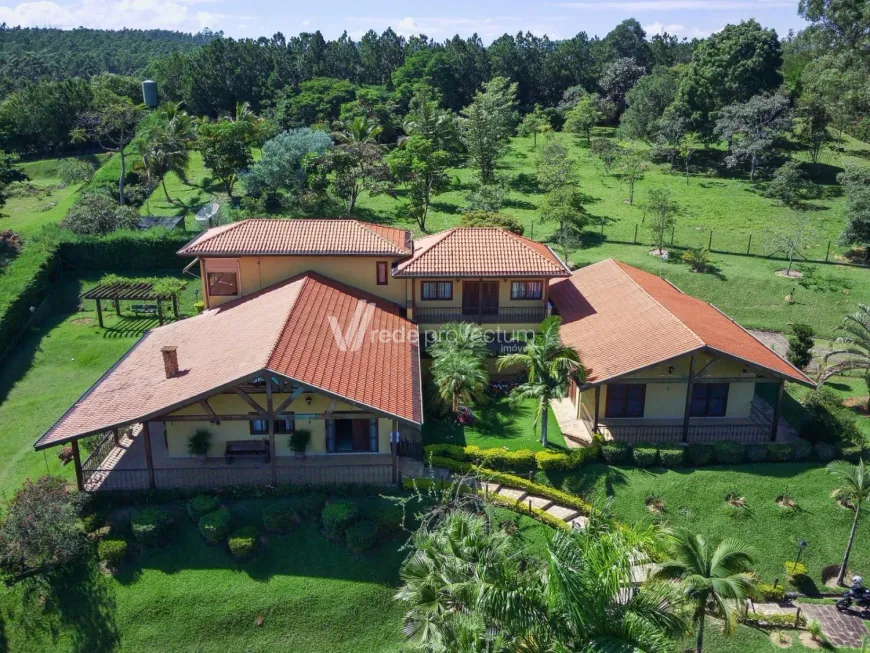 Foto 1 de Fazenda/Sítio com 3 Quartos à venda, 1200m² em Sousas, Campinas