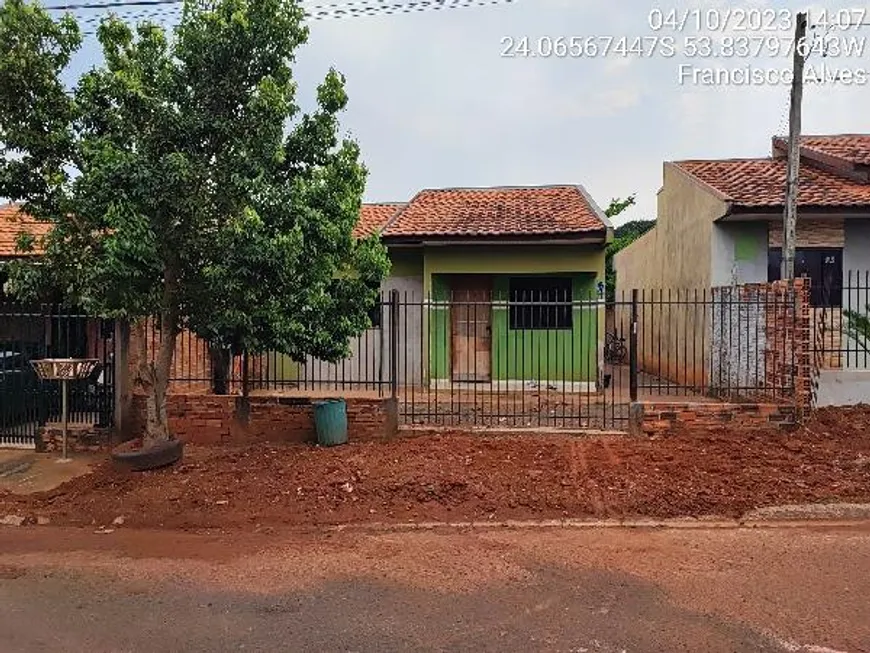 Foto 1 de Casa com 2 Quartos à venda, 180m² em Centro, Tapejara