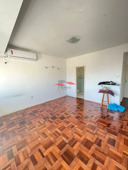 Foto 1 de Kitnet com 1 Quarto à venda, 47m² em Centro Histórico, Porto Alegre