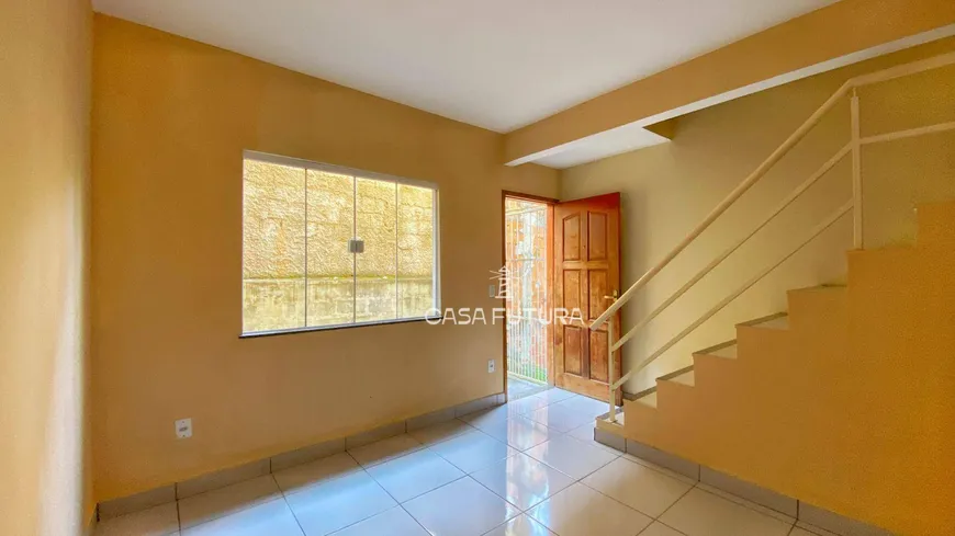 Foto 1 de Casa com 2 Quartos à venda, 61m² em Ano Bom, Barra Mansa