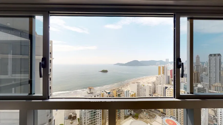 Foto 1 de Apartamento com 4 Quartos à venda, 182m² em Centro, Balneário Camboriú