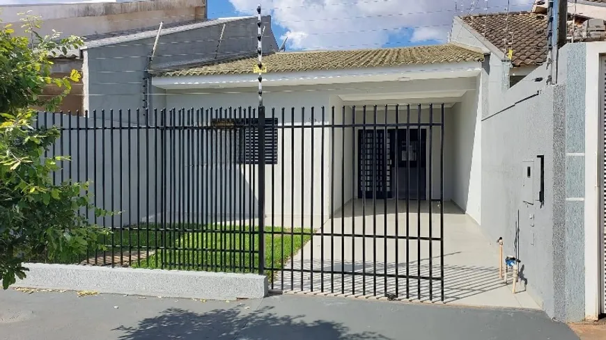Foto 1 de Casa com 3 Quartos à venda, 95m² em Jardim Diamante, Maringá