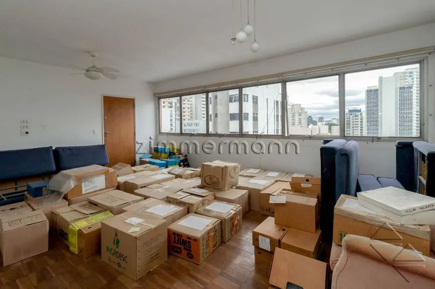 Foto 1 de Apartamento com 3 Quartos à venda, 140m² em Pacaembu, São Paulo