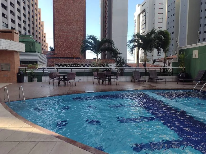 Foto 1 de Apartamento com 2 Quartos à venda, 70m² em Mucuripe, Fortaleza