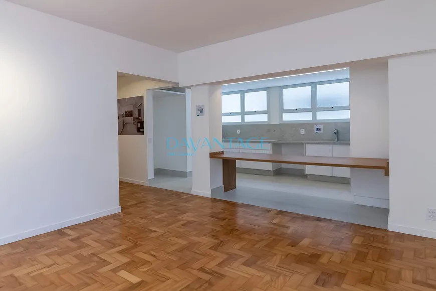 Foto 1 de Apartamento com 2 Quartos à venda, 87m² em Cerqueira César, São Paulo