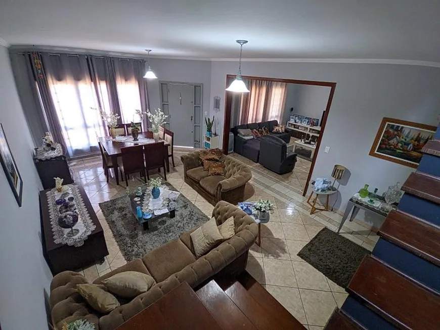 Foto 1 de Casa com 4 Quartos à venda, 259m² em City Bussocaba, Osasco