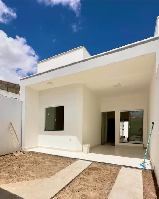 Foto 1 de Casa com 2 Quartos à venda, 115m² em Mangabeira, Feira de Santana