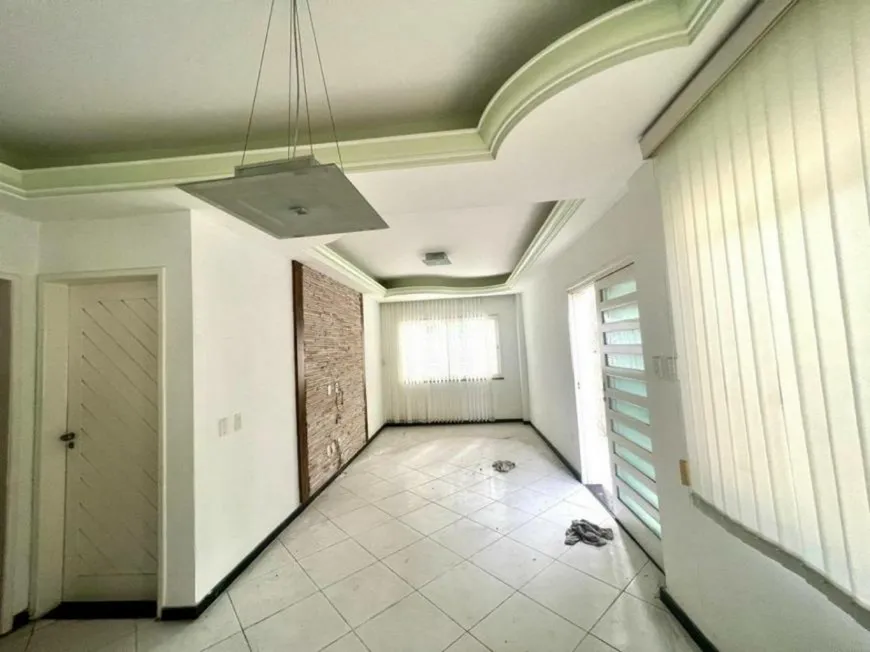 Foto 1 de Casa com 3 Quartos à venda, 80m² em Ipitanga, Lauro de Freitas